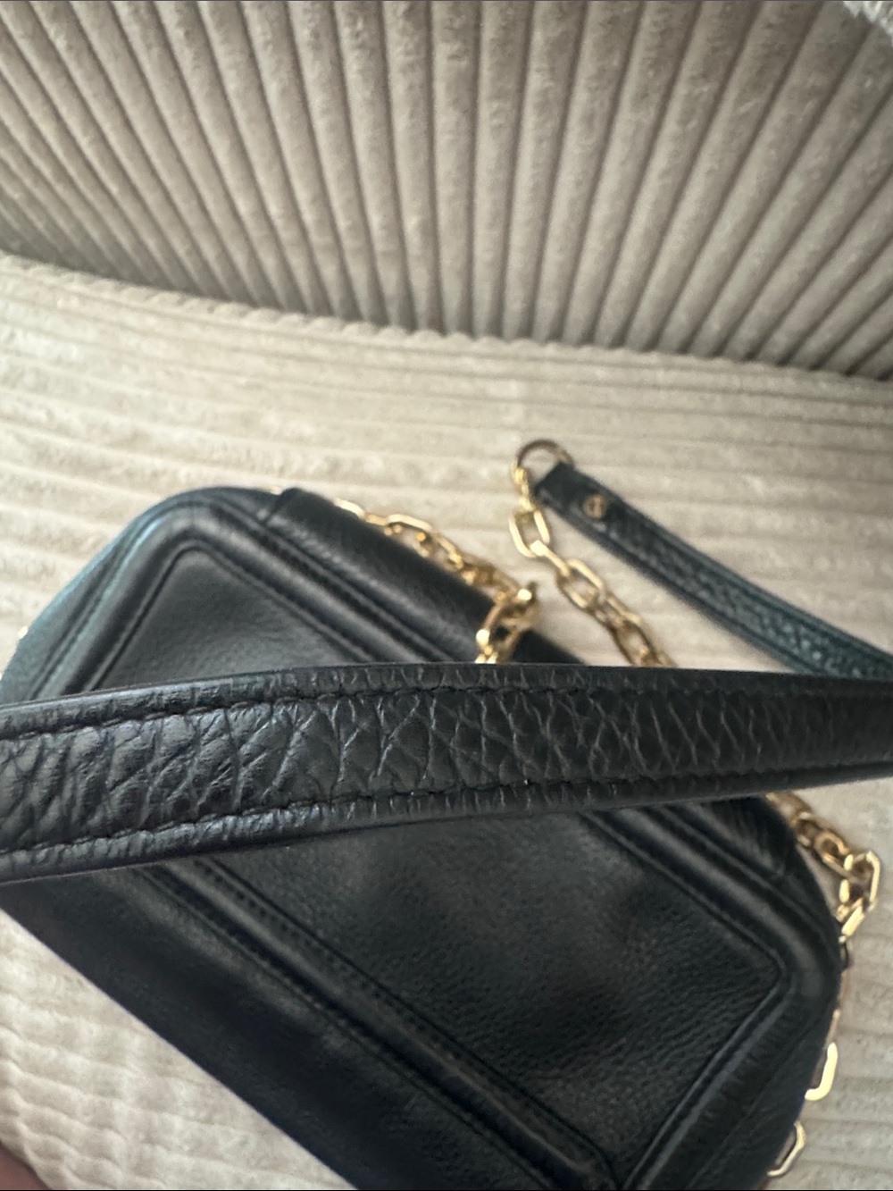 Tory Burch Black Pebbled Leather Crossbody with Gold Logo - Picture 7 of 9